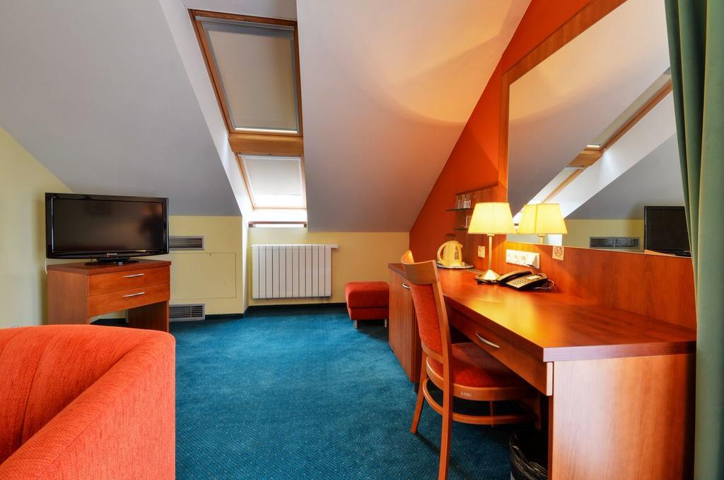 Hotel Filipinum Jablonné nad Orlicí Habitación foto